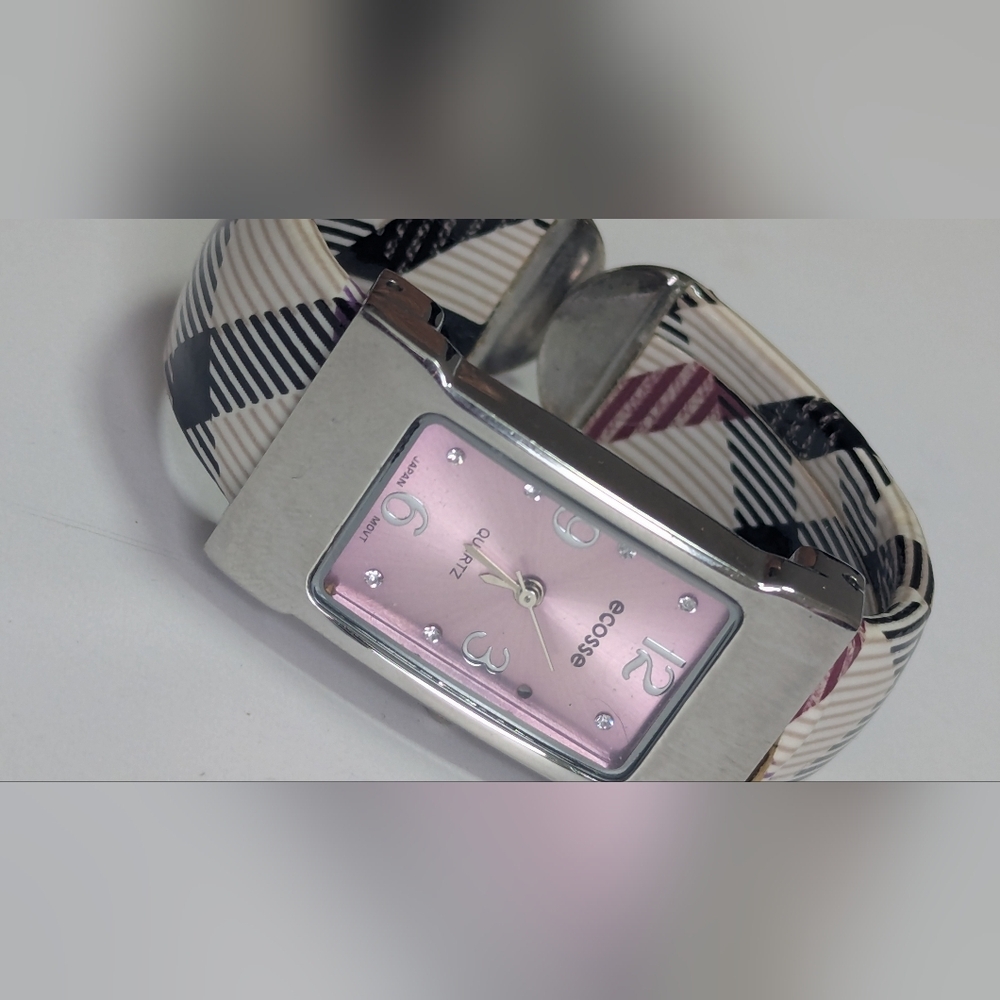 🔹(3for$20)🔹Unique Ecosse Bracelet Watch - Picture 3 of 10